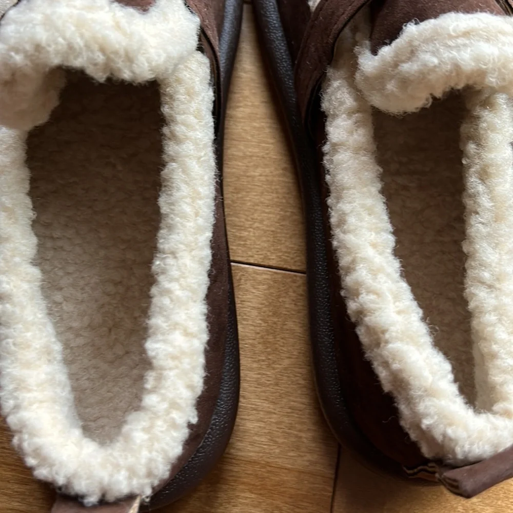 Sherpa Shoes - Picture 3 of 4